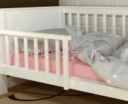 Здесь изображено Кровать детская Манеж