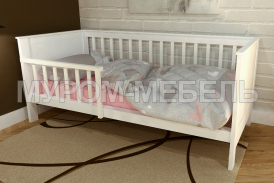 Здесь изображено Кровать детская Манеж